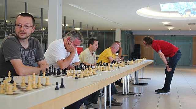 Karsten Schuh beim Simultan (Straßenfest 2012)