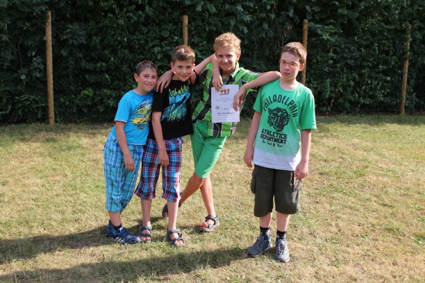 Die Gewinner der Kreisjugend-Mannschaftsmeisterschaft 2015: Faruk, Timon, Ronald und Victor.